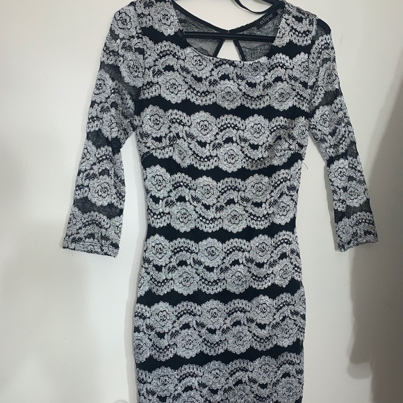 Floral Body Con Dress - Picture 1 of 4